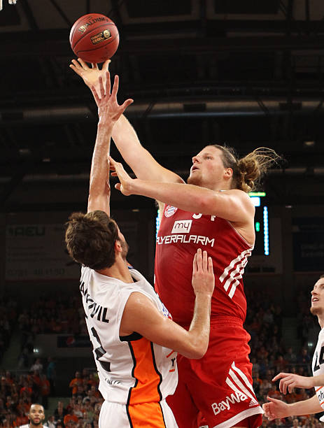 眼前一亮的 眼前一亮的