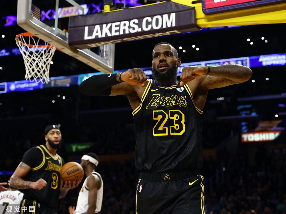 她在比赛中 她在比赛中