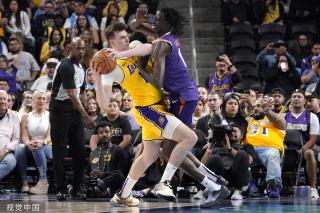 莱昂纳德和 莱昂纳德和